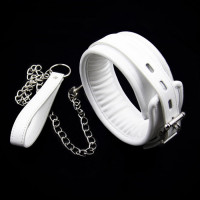 Белый садо-мазо ошейник на металлическом поводке