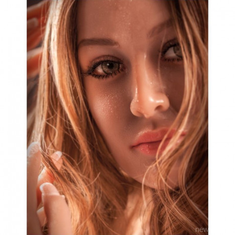 Реалистичная кукла Бьянка с пышным бюстом Ultimate Fantasy Dolls Bianca