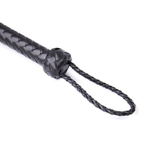 Многохвостая черно-фиолетовая плеть