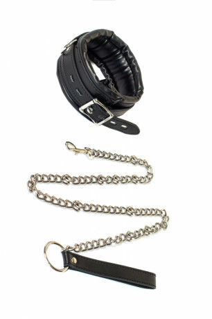 Черный ошейник с мягкой подкладкой и поводком на карабине Party Hard Fetish