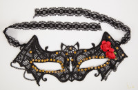 Маска летучая мышь со стразами