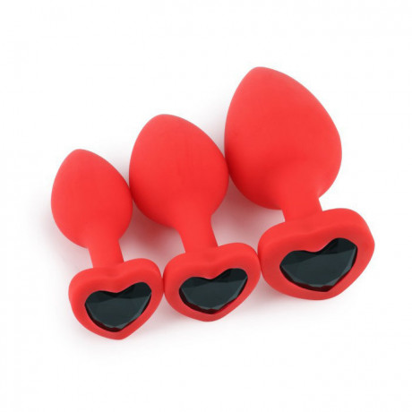 Красная анальная втулка с кристаллом в форме сердца