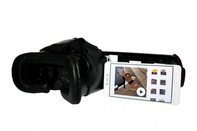 Тренажер оральному сексу в виртуальной реальности