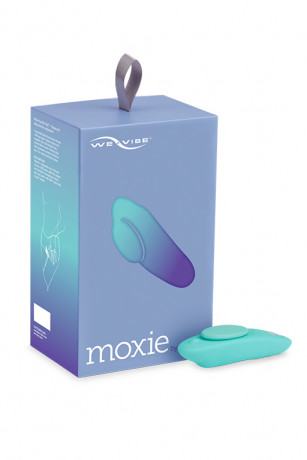 Вибромассажер для стимуляции клитора в трусики We-Vibe Moxie