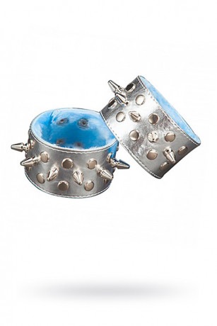 Стильные напульсники из искусственной кожи декорированные шипами