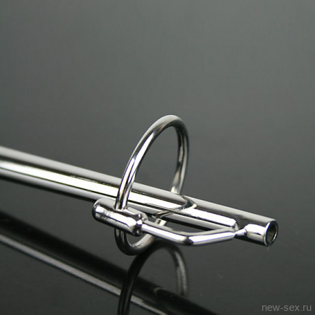 Длинный катетер с отверстием и фиксирующим кольцом