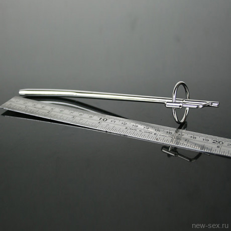 Длинный катетер с отверстием и фиксирующим кольцом