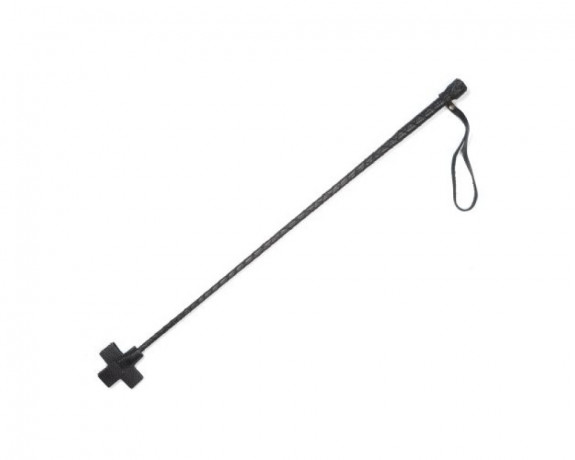 Стек из полимерного упругого хлыста и оплетён кожаными лентами