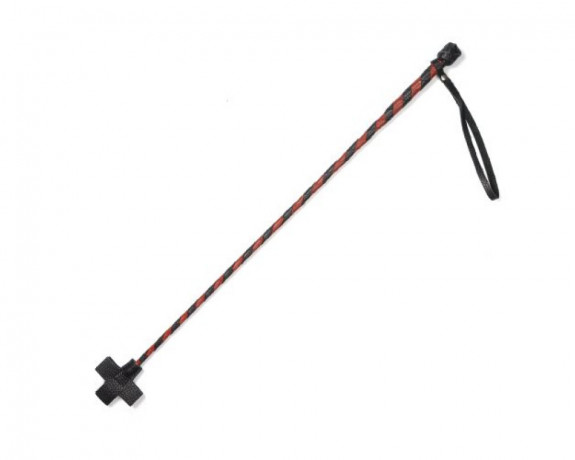 Стек из полимерного упругого хлыста и оплетён кожаными лентами