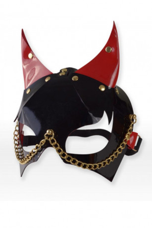 Маска дьяволенка из черно-красной натуральной лаковой кожи