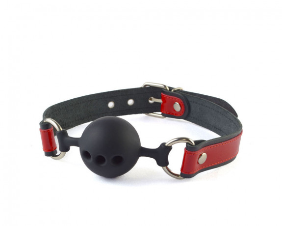 Силиконовый кляп-шар с ремешками из натуральной кожи