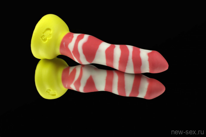 Розово-белый фаллос Лис из нежного силикона medium