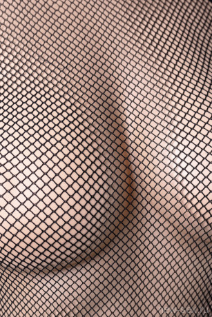 Костюм-сетка с кружевным воротником Trinity