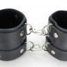 Оковы из натуральной кожи черные с двумя пряжками