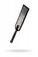 Шлепалка из натуральной кожи и декорирована вставкой имитирующей металл