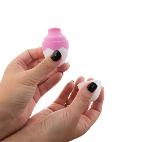 Клиторальный стимулятор имитирующих оральные ласки Tori