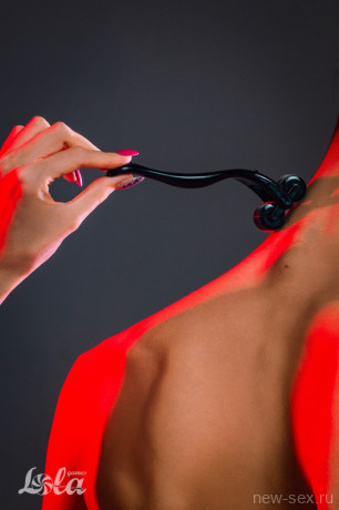 Черное игольчатое колесо Вартенберга с острыми шипами Party Hard Heartbreaker