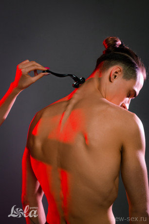 Черное игольчатое колесо Вартенберга с острыми шипами Party Hard Heartbreaker