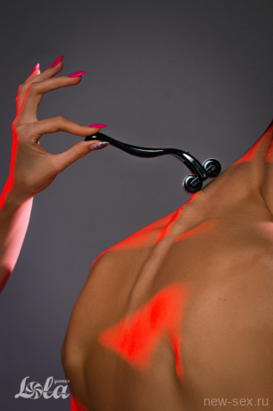 Черное игольчатое колесо Вартенберга с острыми шипами Party Hard Heartbreaker