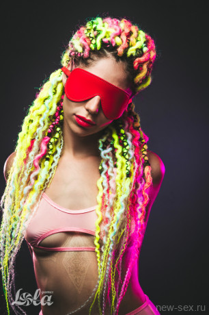 Эффектная закрытая маска на глаза Party Hard Shy