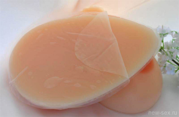 Накладная грудь на клеевой основе