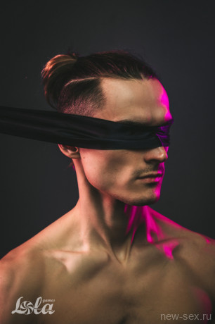 Классическая гладкая лента на глаза и для связывания Party Hard Wink