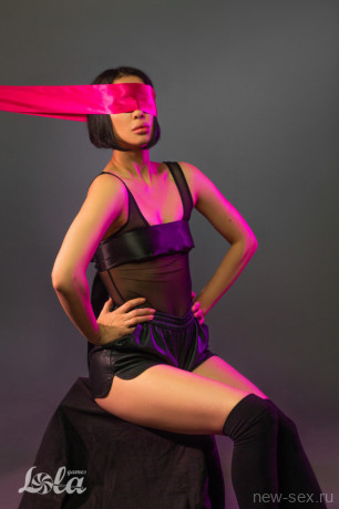 Классическая гладкая лента на глаза и для связывания Party Hard Wink