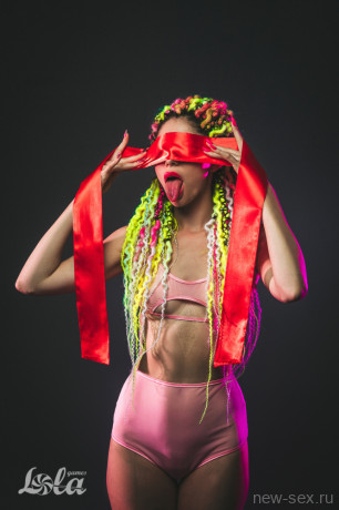 Классическая гладкая лента на глаза и для связывания Party Hard Wink