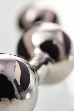 Металлический анальный стимулятор с шариками Metal by TOYFA