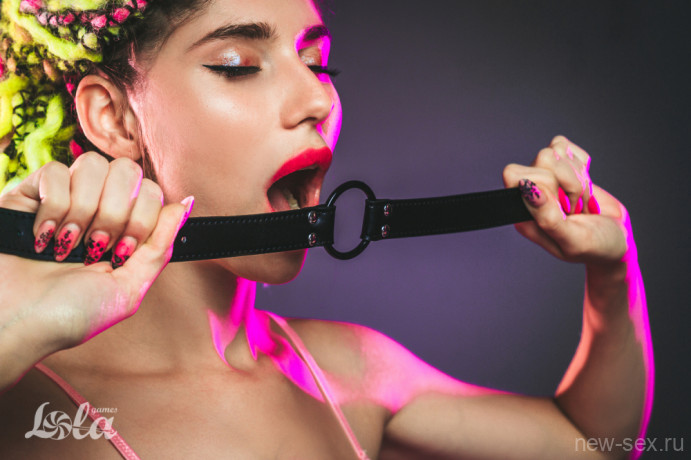 Стильный кляп-кольцо черного цвета Party Hard Modesty