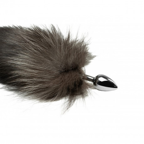 Металлическая анальная втулка с пушистым хвостом