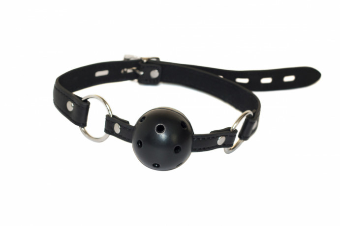 Кляп-шар для БДСМ игр с металлическим замком Party Hard Love Spell Black