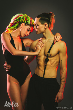 Кляп-шар для БДСМ игр с металлическим замком Party Hard Love Spell Black