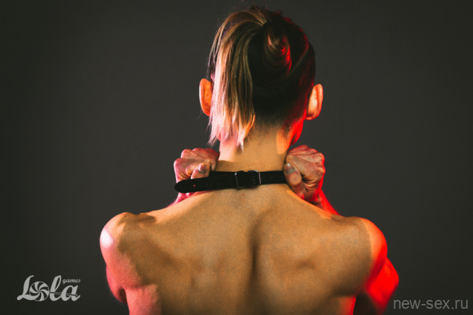 Кляп-шар для БДСМ игр с металлическим замком Party Hard Love Spell Black