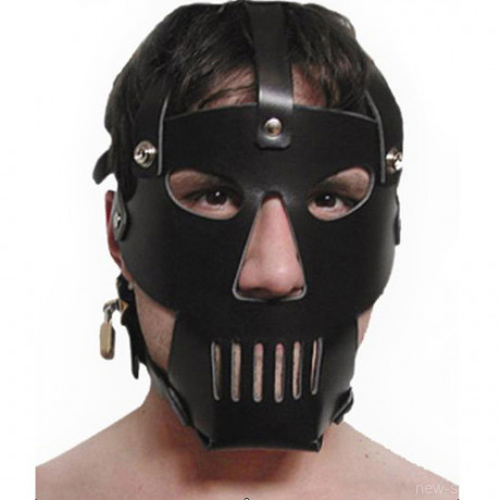БДСМ шлем