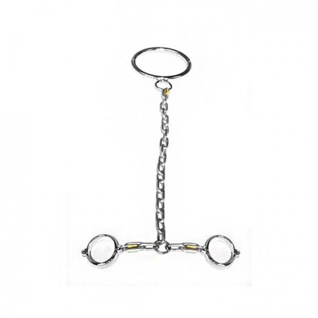 Металлические наручники и ошейник на цепях