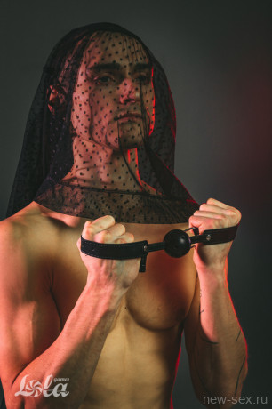 Стильный кляп-шар с регулируемым ремешком Party Hard Joyride