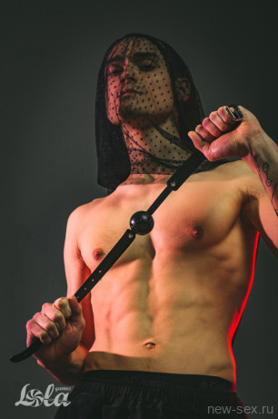 Стильный кляп-шар с регулируемым ремешком Party Hard Joyride