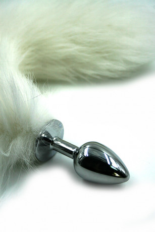 Белый хвостик с анальной игрушкой для игр