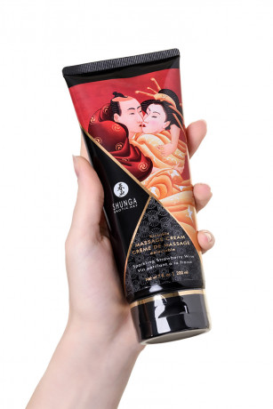 Съедобный шелковистый массажный крем для тела с ароматом шампанского и клубники Shunga