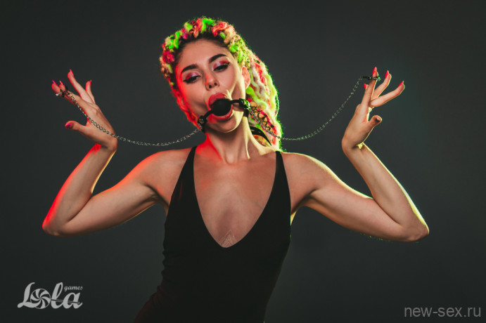 Кляп-шар с удобным ремешком и зажимами для сосков Party Hard Hentai