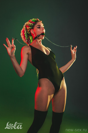 Кляп-шар с удобным ремешком и зажимами для сосков Party Hard Hentai