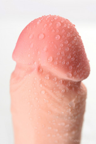 Реалистичный телесный фаллос с присоской RealStick Elite DILDO