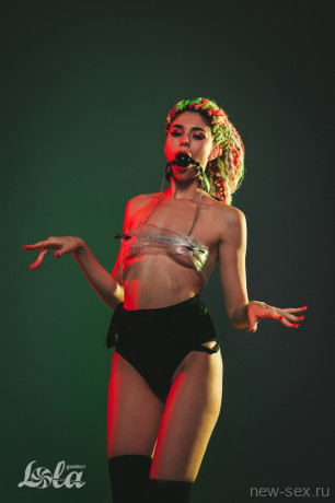 Кляп с металлическими зажимами для сосков Party Hard Gratitude