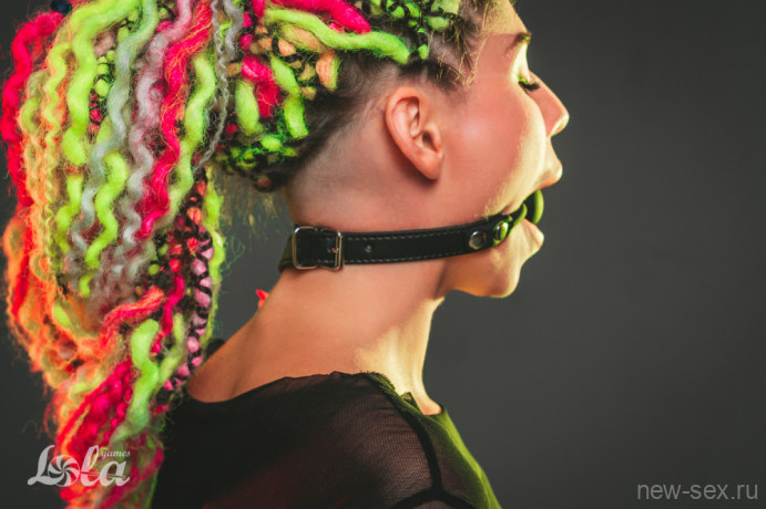 Кляп с силиконовым шаром Party Hard Dolce Vita