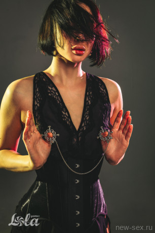 Изящные зажимы на соски в виде цветка Party Hard Dare You