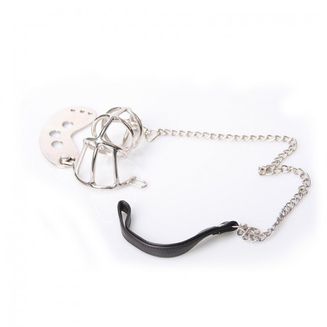 Металлическая пенис-клетка на цепном поводке