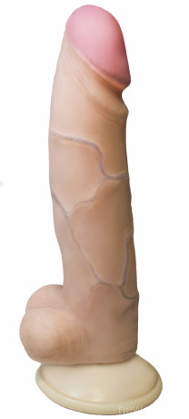 Гладкий реалистичный фаллоимитатор телесного цвета на присоске REAL Standard
