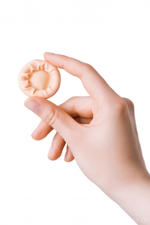 Насадка телесного цвета для увеличения размера с усиками XLover Increase