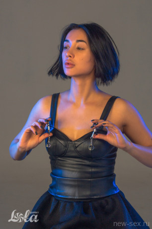 Металлические зажимы на соски с украшением Party Hard Good Vibes